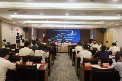 中基與重慶交通大學聯(lián)合發(fā)布21款納硅新材料，引領(lǐng)裝飾工程革新